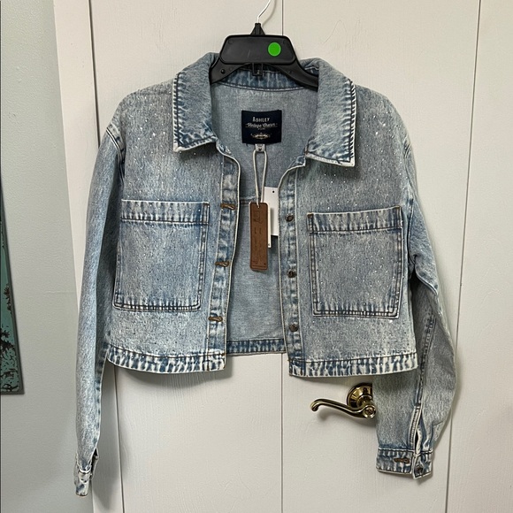 Ashley By 26 International Cropped Light Blue Jean Jacket - Picture 1 of 6